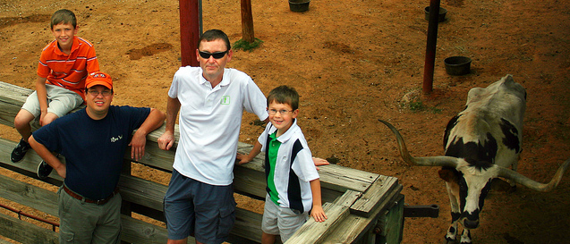 80/365.2011 {At the Stockyards}